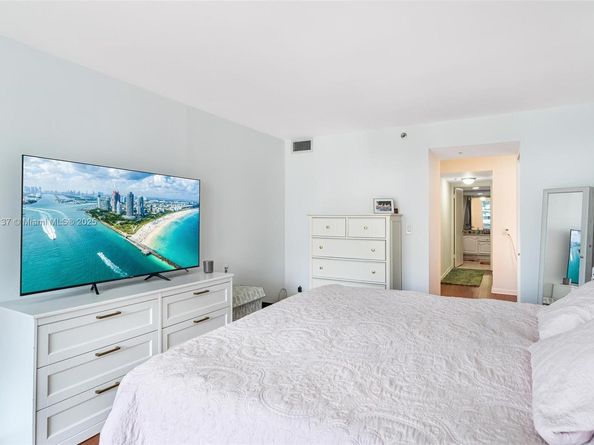 1717 N Bayshore Dr A3242, Miami FL 33132