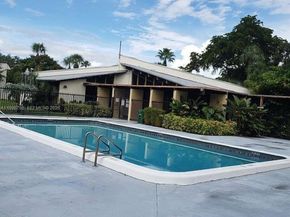 3301 Raleigh St 4A, Hollywood FL 33021