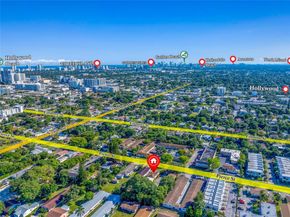 2459 Pierce St, Hollywood FL 33020