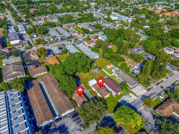 2459 Pierce St, Hollywood FL 33020