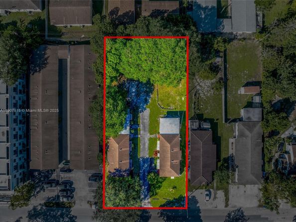 2459 Pierce St, Hollywood FL 33020