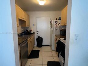 2020 NE 135th St 609, North Miami FL 33181