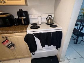 2020 NE 135th St 609, North Miami FL 33181