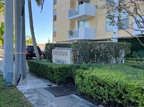 2020 NE 135th St 609, North Miami FL 33181