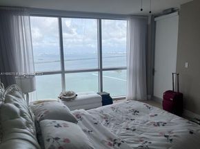 1750 N Bayshore Dr 5501, Miami FL 33132