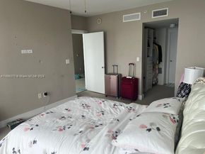 1750 N Bayshore Dr 5501, Miami FL 33132