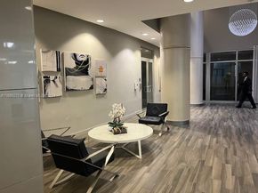 1750 N Bayshore Dr 5501, Miami FL 33132