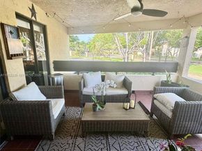 8810 SW 123rd Ct M202, Miami FL 33186