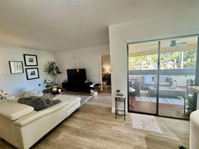 8810 SW 123rd Ct M202, Miami FL 33186