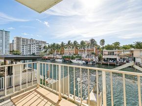 3862 NE 171st St E, North Miami Beach FL 33160