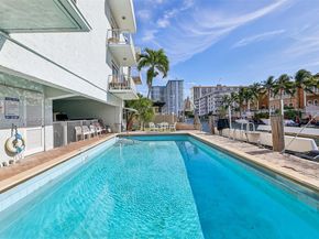 3862 NE 171st St E, North Miami Beach FL 33160