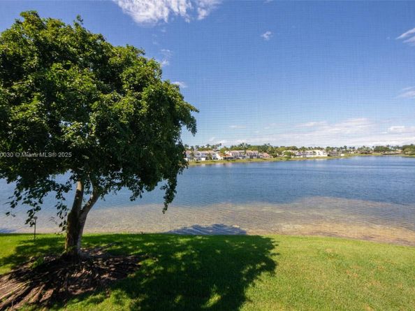 10700 NW 66th St 207, Doral FL 33178