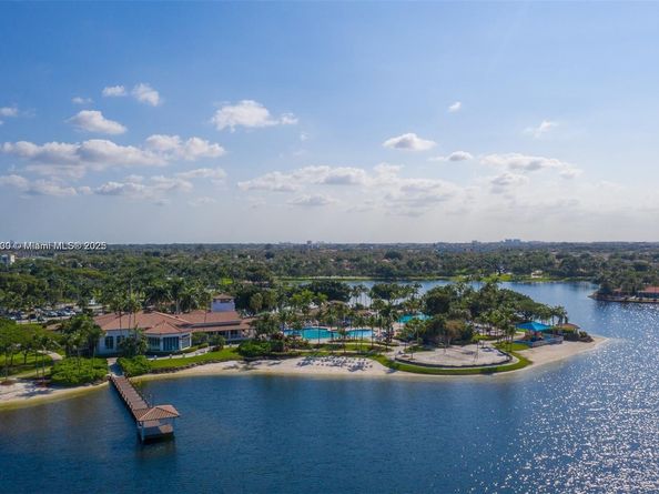 10700 NW 66th St 207, Doral FL 33178