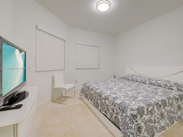 10700 NW 66th St 207, Doral FL 33178