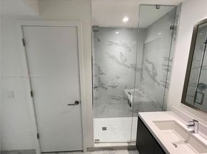 851 NE 1st Ave 3103, Miami FL 33132