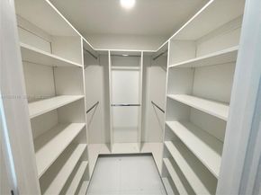 851 NE 1st Ave 3103, Miami FL 33132