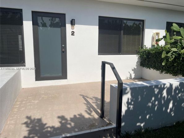 1765 Normandy Dr, Miami Beach FL 33141