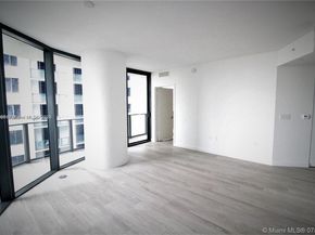 55 SW 9TH St 1608, Miami FL 33131