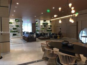 55 SW 9TH St 1608, Miami FL 33131
