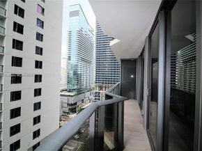 55 SW 9TH St 1608, Miami FL 33131