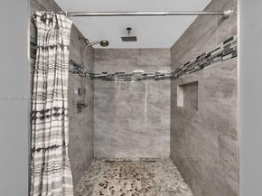 6900 NW 5th St 201, Plantation FL 33317