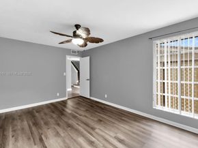 6900 NW 5th St 201, Plantation FL 33317