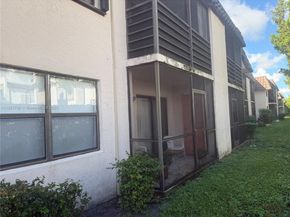 831 NE 207th Ln 2106, Miami FL 33179