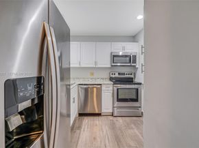 2641 Gately Dr W 902, West Palm Beach FL 33415