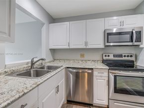 2641 Gately Dr W 902, West Palm Beach FL 33415