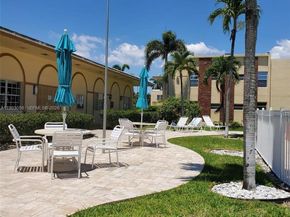 851 NE 14th Ave 414, Hallandale Beach FL 33009