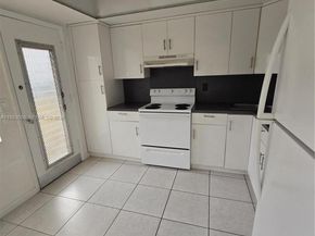 851 NE 14th Ave 414, Hallandale Beach FL 33009
