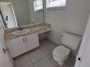 851 NE 14th Ave 414, Hallandale Beach FL 33009