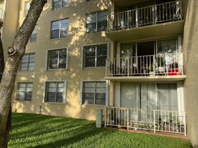 13120 SW 92nd Ave B207, Miami FL 33176