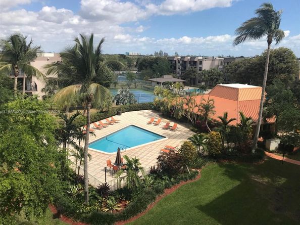 13120 SW 92nd Ave B207, Miami FL 33176