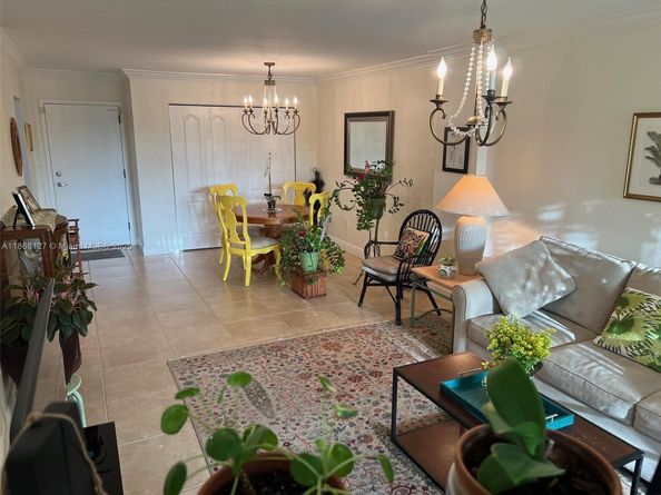 13120 SW 92nd Ave B207, Miami FL 33176
