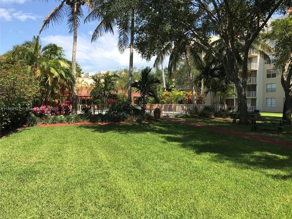 13120 SW 92nd Ave B207, Miami FL 33176