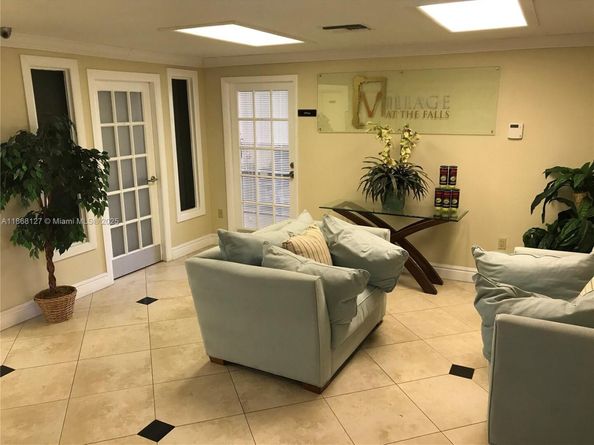 13120 SW 92nd Ave B207, Miami FL 33176