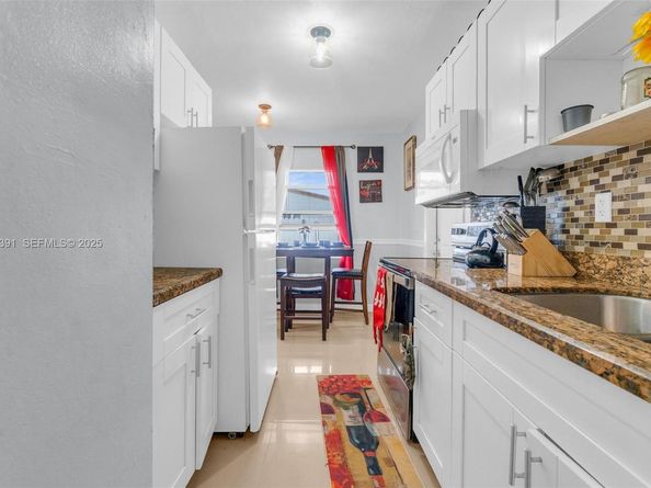 15851 NW 18th Ave, Miami Gardens FL 33054