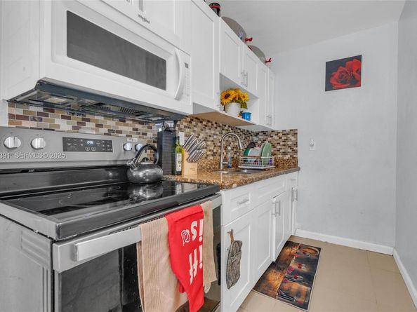 15851 NW 18th Ave, Miami Gardens FL 33054