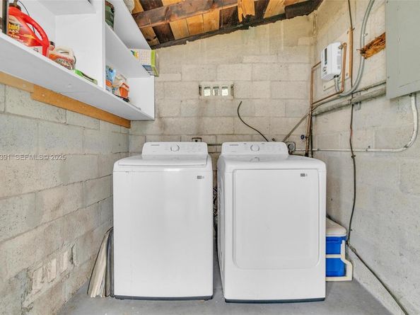 15851 NW 18th Ave, Miami Gardens FL 33054