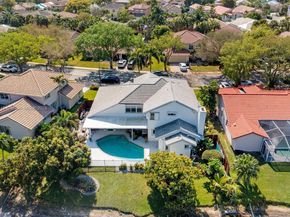 10261 SW 15th St, Pembroke Pines FL 33025