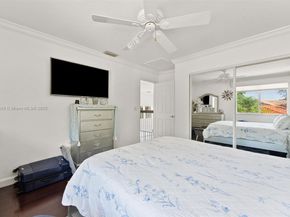 10261 SW 15th St, Pembroke Pines FL 33025