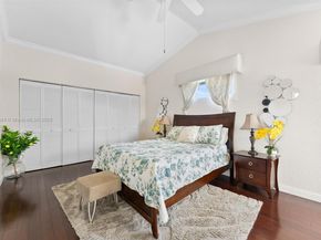10261 SW 15th St, Pembroke Pines FL 33025