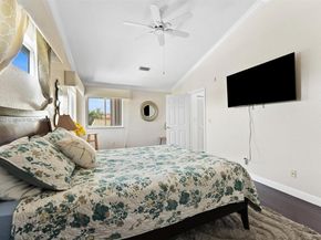 10261 SW 15th St, Pembroke Pines FL 33025