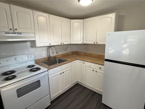 234 NE 14th Ave, Pompano Beach FL 33060