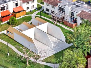 10857 NW 7th St 2417, Miami FL 33172