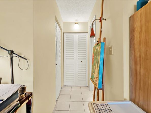 10857 NW 7th St 2417, Miami FL 33172