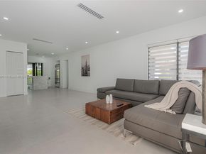2005 SE 26th Ter, Fort Lauderdale FL 33316