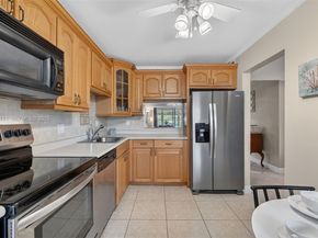 2991 NW 46th Ave 210, Lauderdale Lakes FL 33313