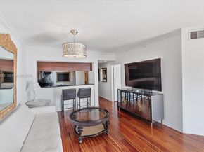 4883 Pga Blvd 210, Palm Beach Gardens FL 33418